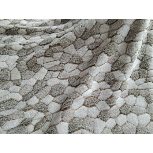 белый, серый