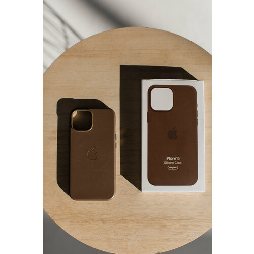 Чехол коричневый для IPhone 15 Leather Case с анимацией и функцией MagSafe