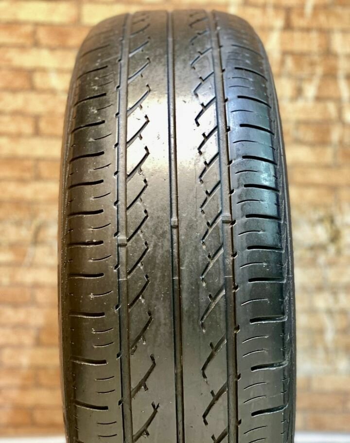 Hankook Optimo K406 215/65 R16