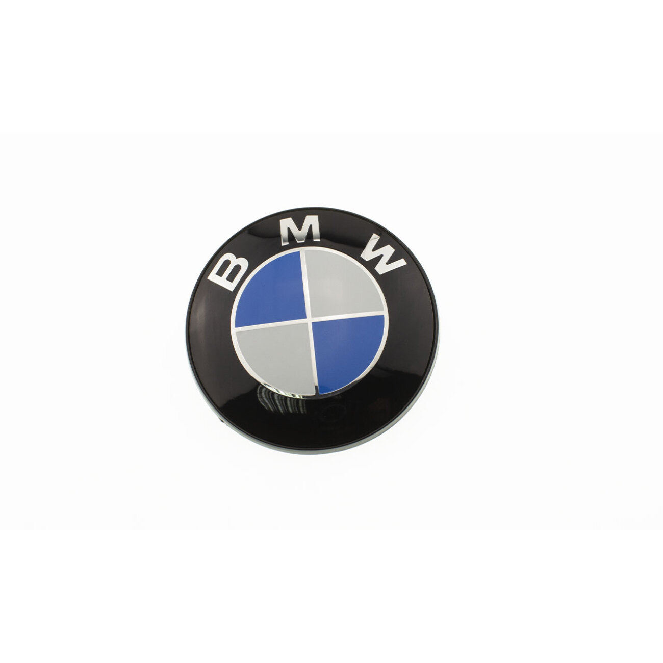Эмблема BMW (основание черный глянец) 82 мм