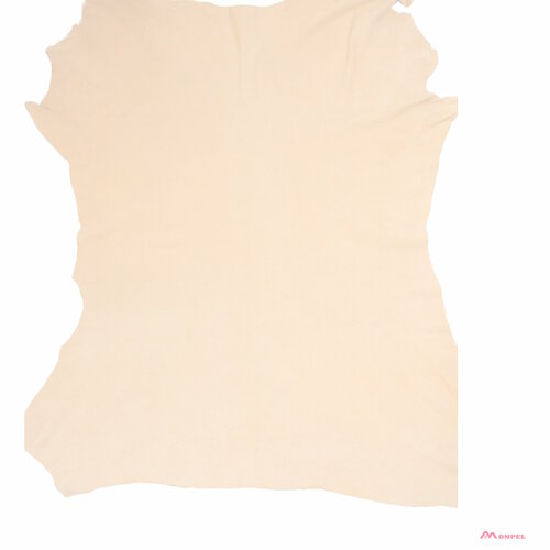 Натуральная итальянская кожа, велюр одежный, коза. 27-31 дм2, цвет светло-персиковый, целые шкурки.