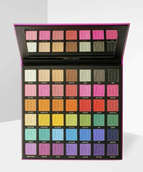 Палитра матовых теней BEAUTY BAY Bright matte 42 colour palette