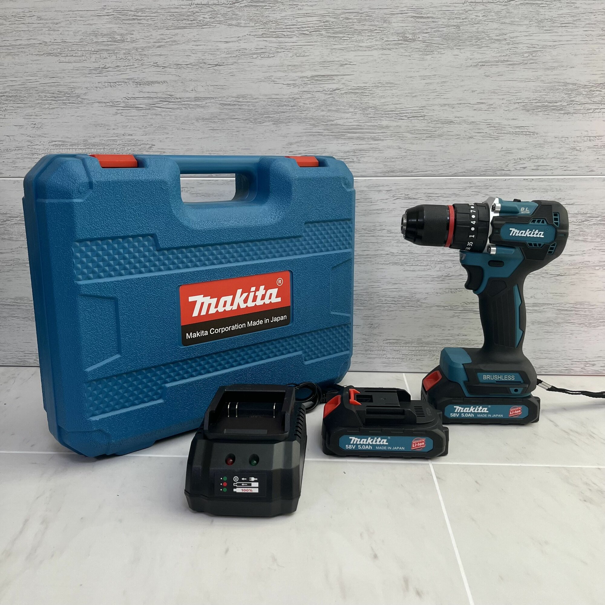 фото Шуруповерт бесщеточный ударный Makita 18V