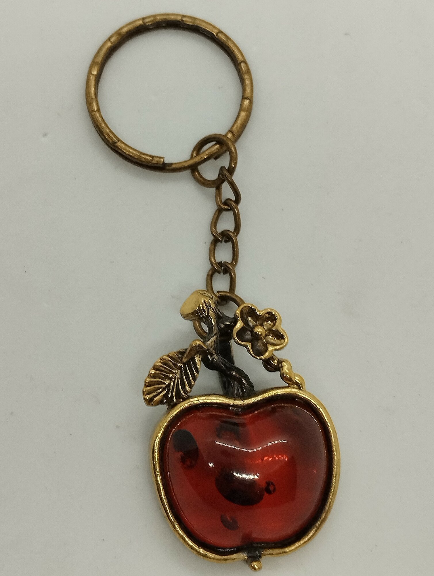 Брелок, красный