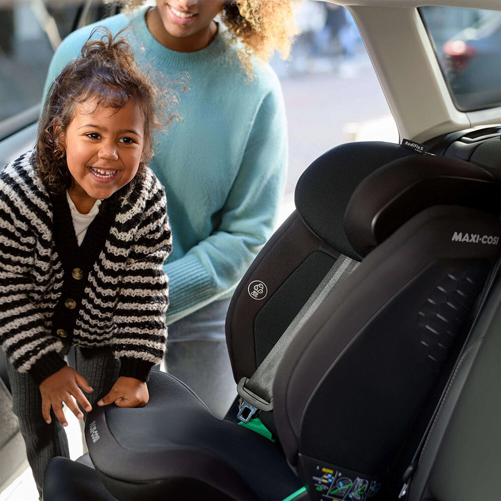 Картинки Maxi-Cosi RodiFix S i-Size (Tonal Black)