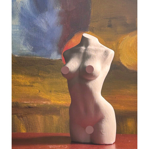 Декоративная статуэтка женское тело