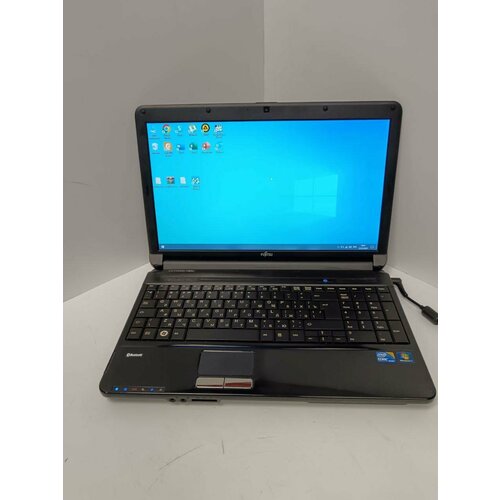 Ноутбук Fujitsu AH530 156 I3 380m RAM 3Gb SSD 120 Gb Intel HD Win 10 849000₽