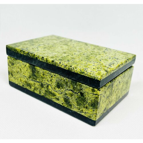 Шкатулка прямоугольная ларец камень змеевик 2200₽