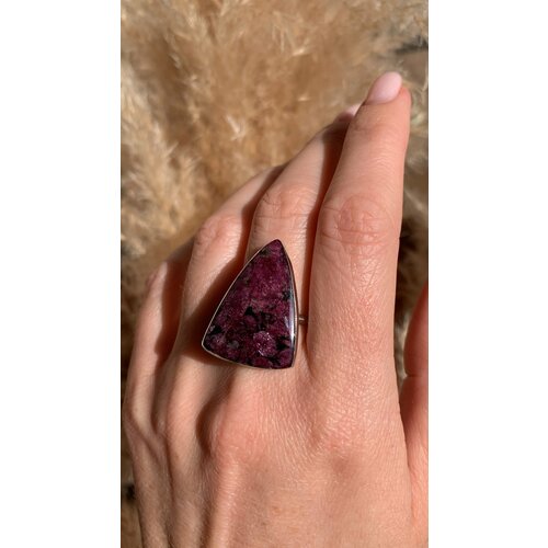 Кольцо True Stones, размер 18, бордовый