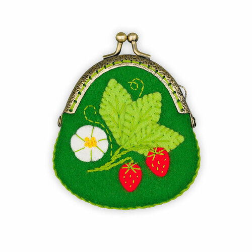 1492АС Набор для рукоделия Риолис кошелёк Земляничка 89 см 1068₽