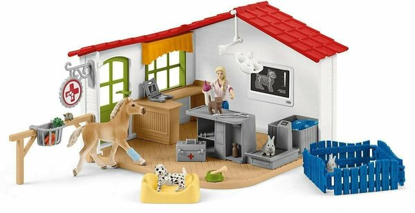 Игровой набор Schleich Ветеринарная клиника с животными 42502, 23 дет.