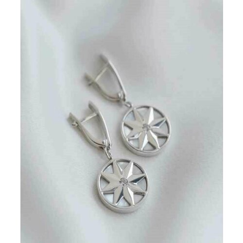 Серьги пусеты  Всё зависит от нас самих, серебро, 925 проба, перламутр, серебряный