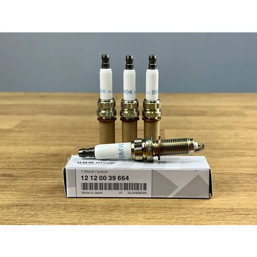 BMW Свеча зажигания арт 12120039664 1 шт 725₽