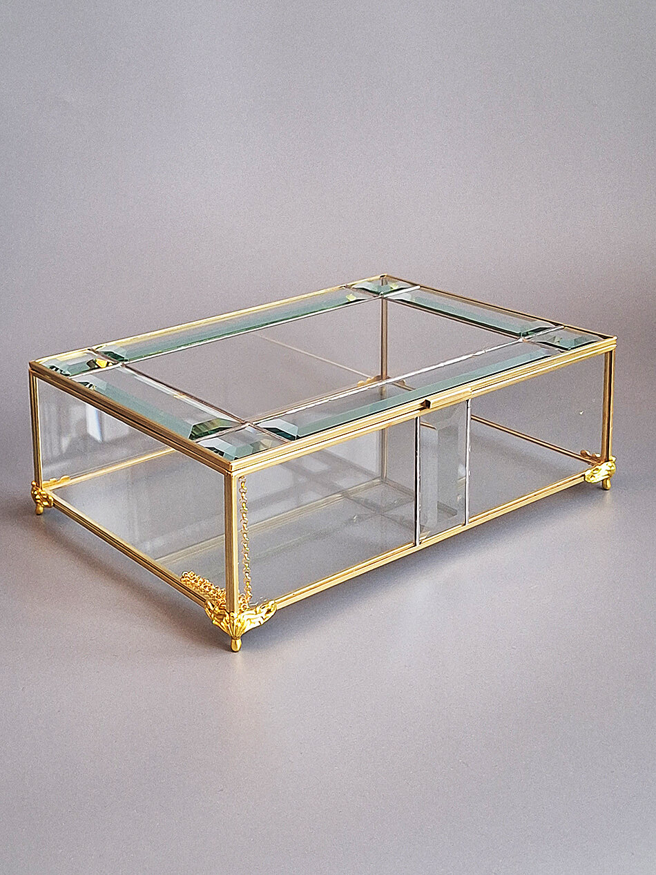 Шкатулка Арт-Птица с фацетами, с цепочкой, на ножках , латунь, стекло, 28x20,5x9,5 см