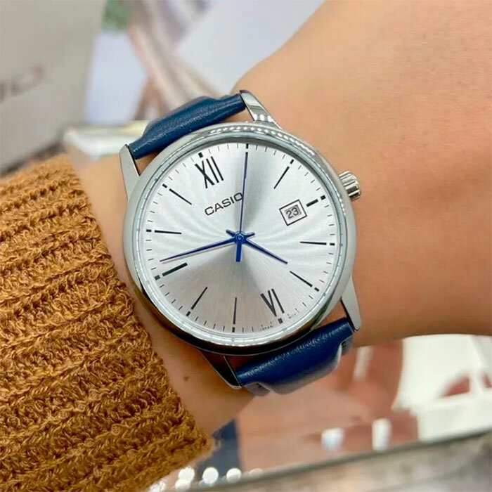 Наручные часы CASIO Collection, серебряный, синий — фото 1