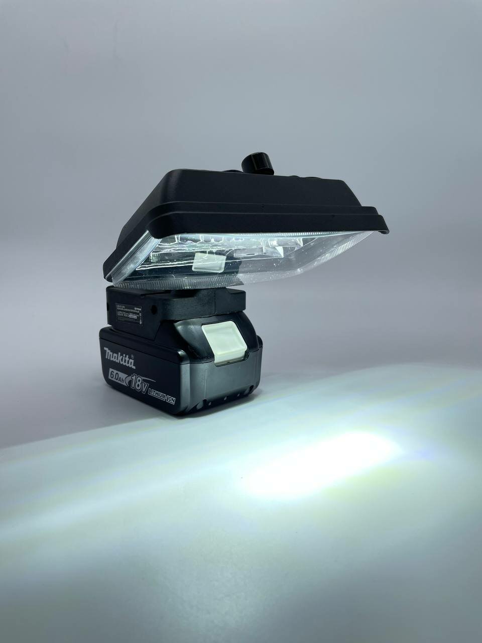 Фонарь светодиодный аккумуляторный Hitman LD-21LED — фото 1