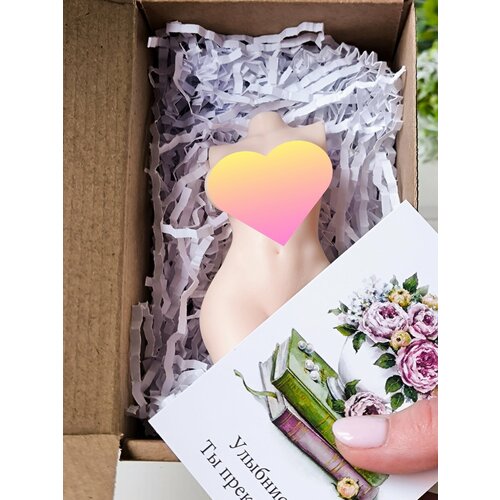 Девушка с татуировкой дракона -сувенирное мыло