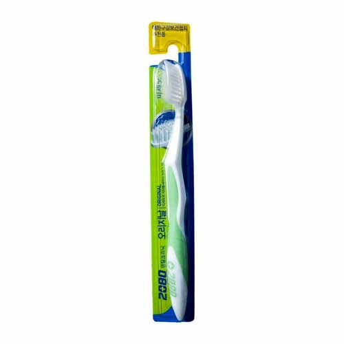 Зубная щетка средней жесткости KERASYS Dental Clinic 2080 Original Soft Toothbrush, зеленый