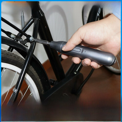 Аккумуляторная отвертка Creation Space CS2001 1404₽