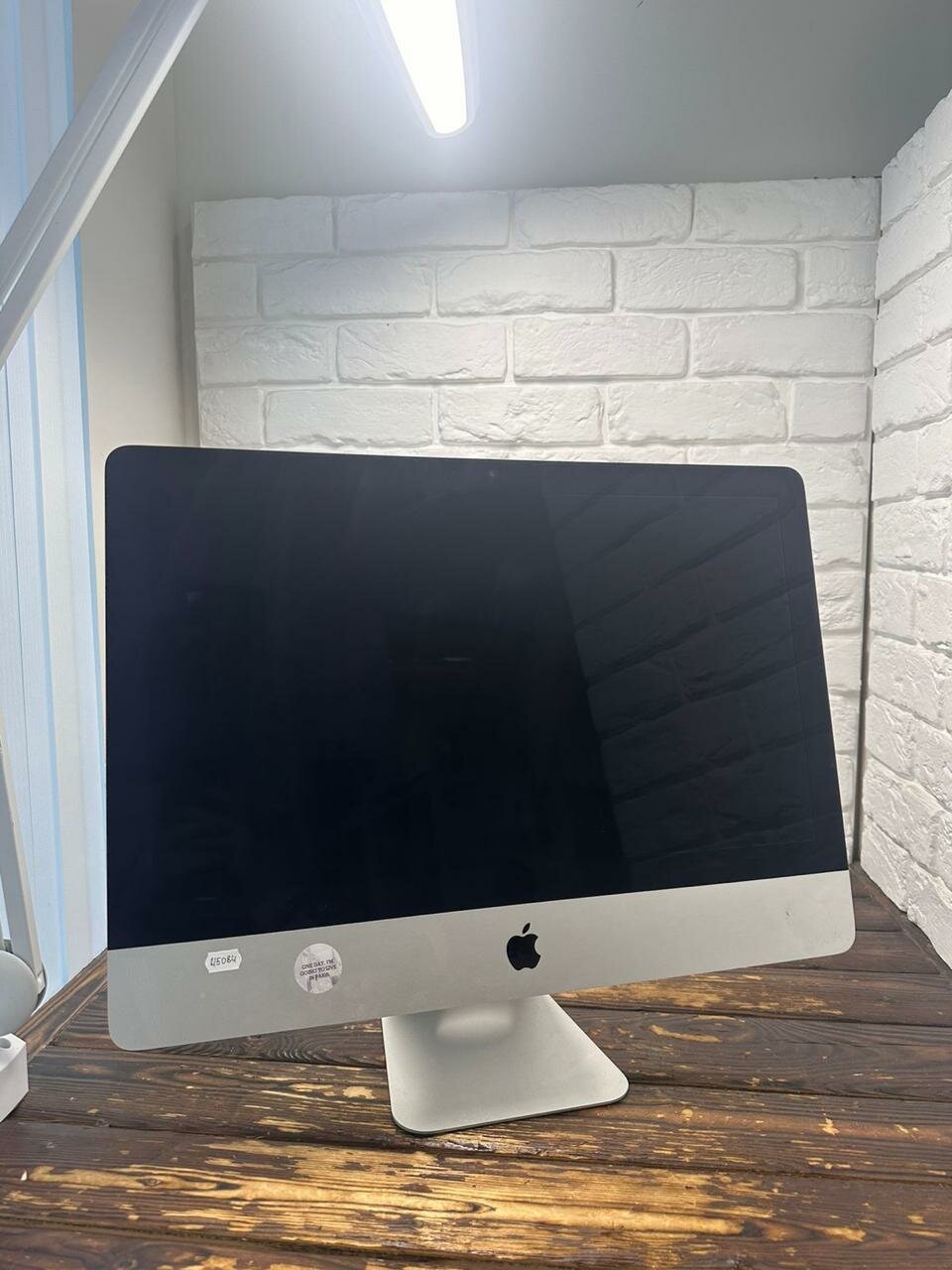 Apple iMac 21.5 Late 2013 [Intel Core i5 2.70Ghz / 8 RAM / 1000 HDD / Intel Iris Pro] silver macOS, Артикул пр. ME086xx/A