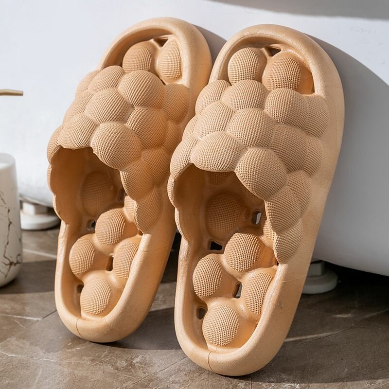 Шлёпанцы MOOCIE