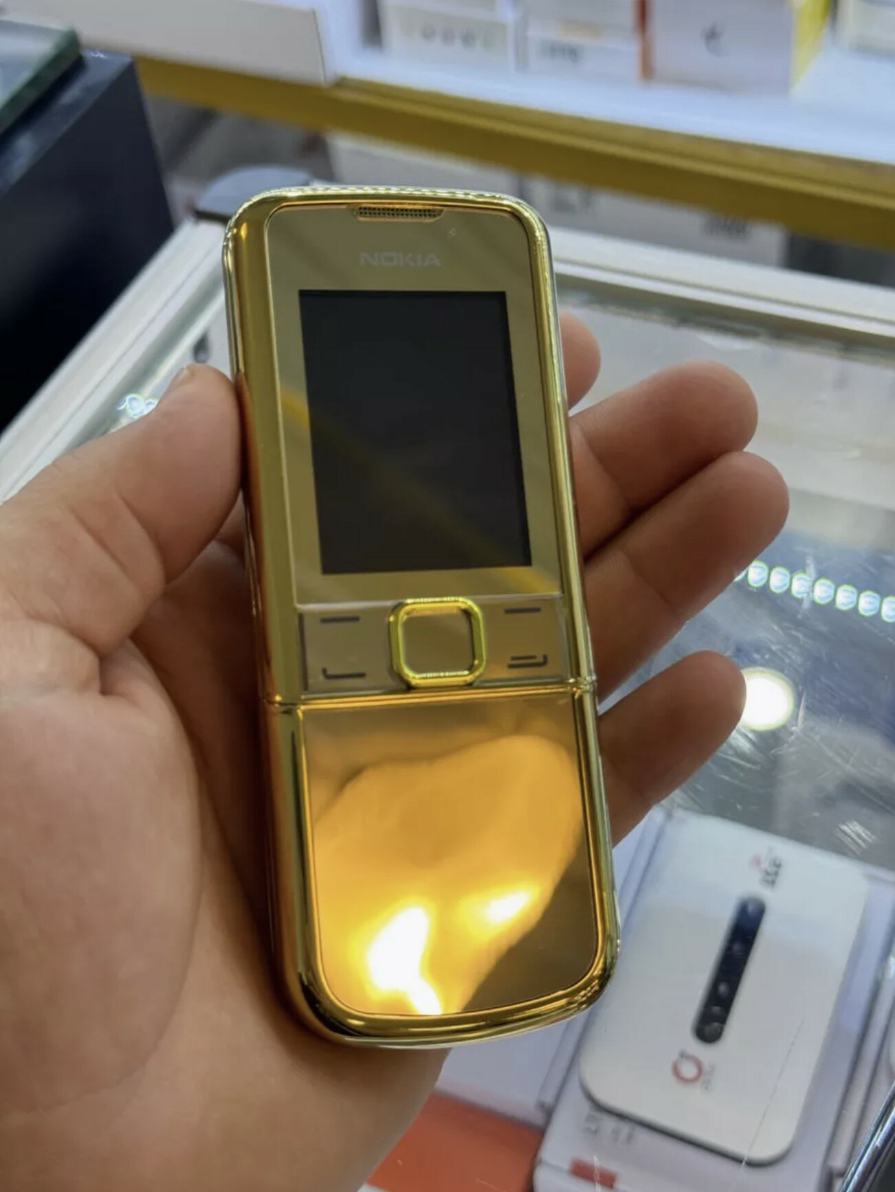 Кнопочный телефон слайдер Nokia 8800 металлический Золотистый
