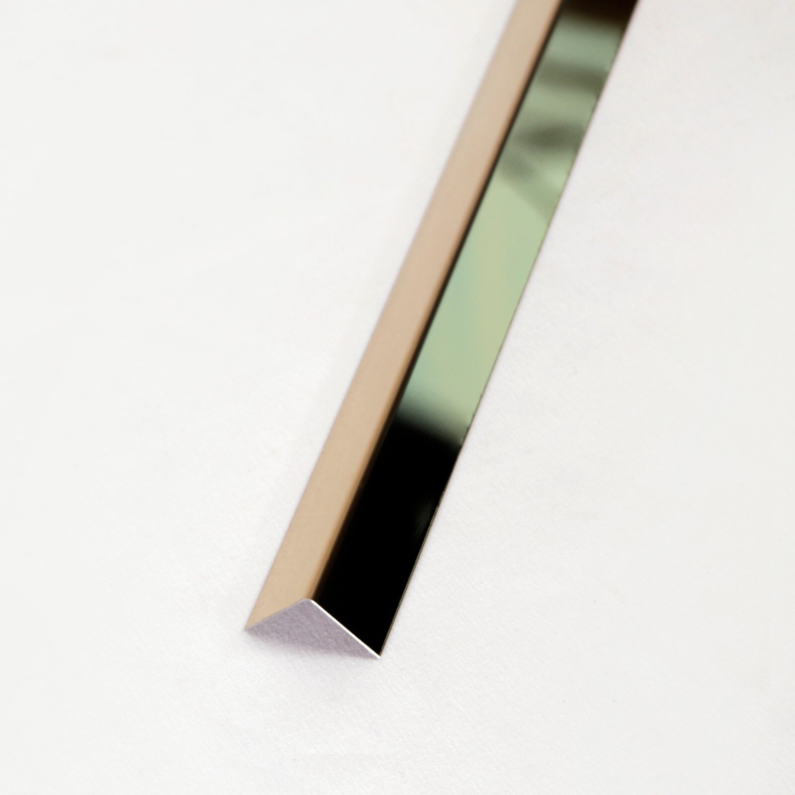 Наружный угол из нержавеющей стали, под золото/латунь, полировка, 10х10х3000мм, L-1