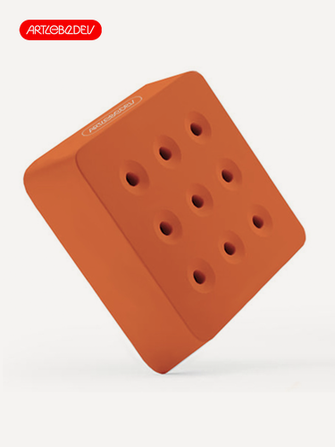 Изображение товара Розетка многофункциональная с 9 ходами студии Артемия Лебедева оранжевая