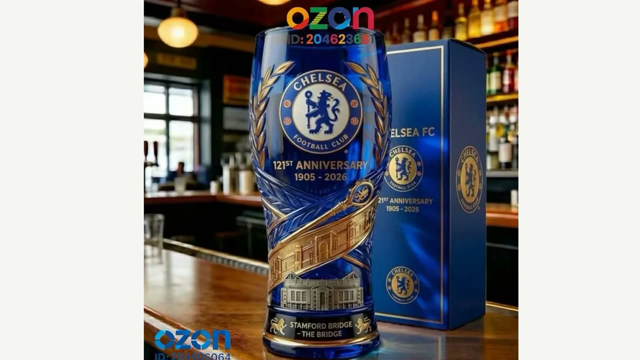 Пивная кружка Chelsea FC 121st Anniversary, 550 мл, стекло, синяя с золотым декором, Стэмфорд Бридж — фото 1