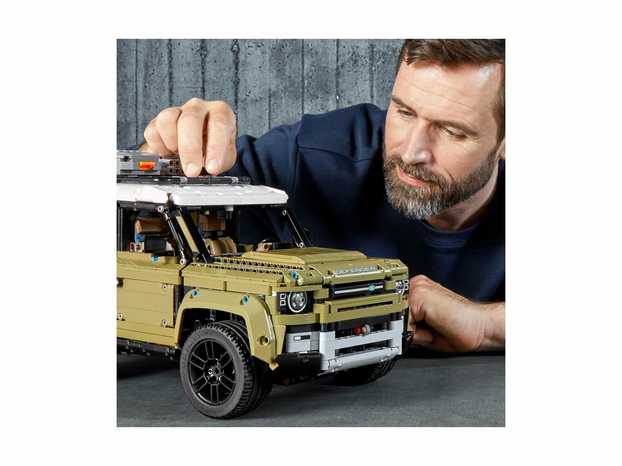 LEGO 42110 Land Rover Defender Kubik77