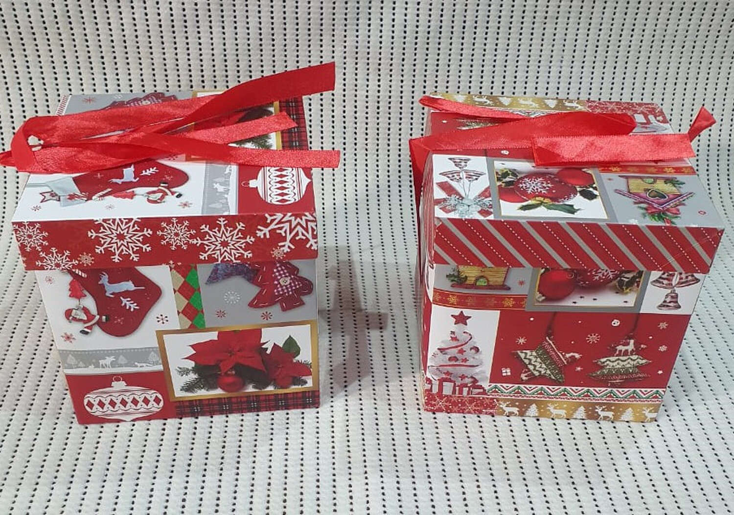 фото Коробка квадрат 22*22*22см Пэчворк красный/белый