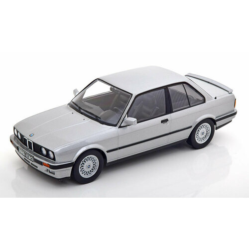 BMW 325I E30 with m-paket 1 1987 silver