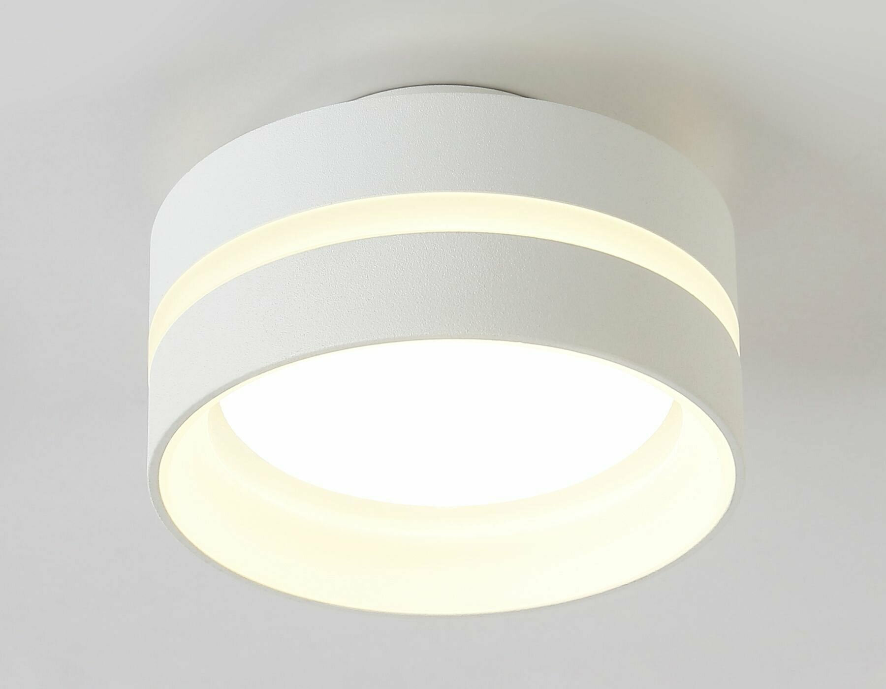 Накладной светильник, Спот со сменной лампой GX53 IP20 D95*60, белый песок/белый матовый
