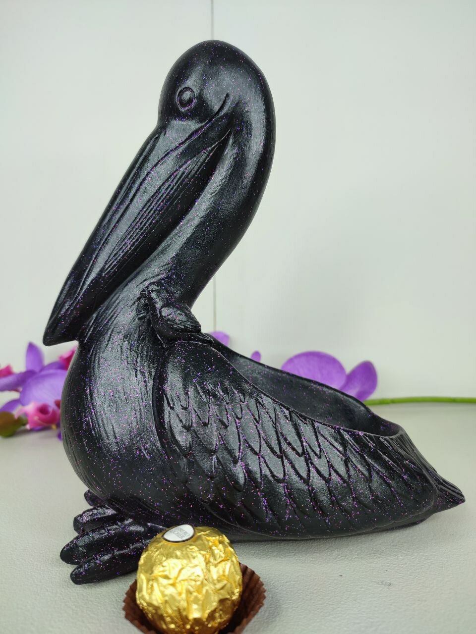 Статуэтка "Пеликан" в декоре "Черный Фиолет"