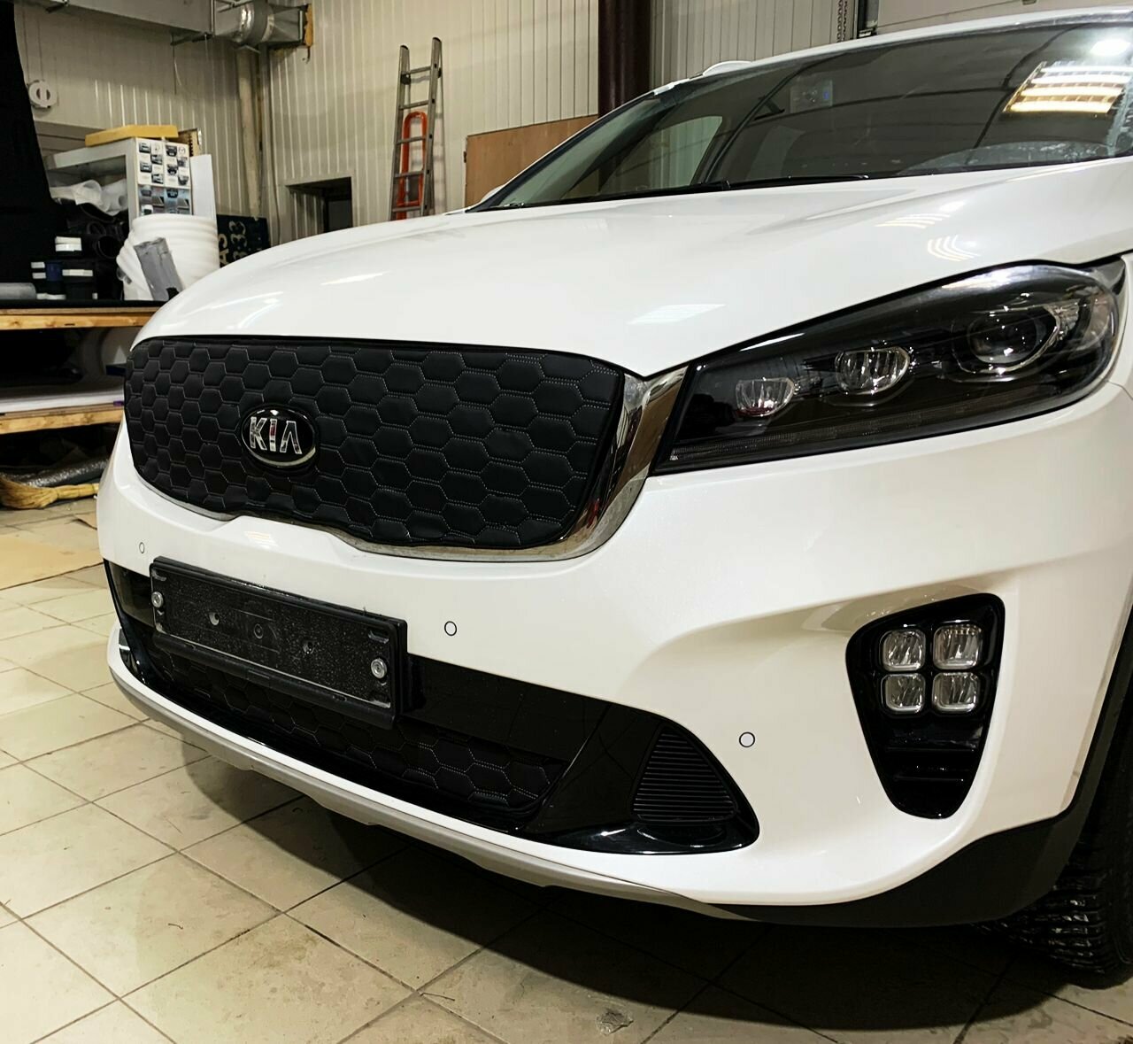 Утеплитель радиатора для Kia Sorento Prime 2017 -2020 Рестайлинг Комплект Соты Без Камеры Установка на крючки