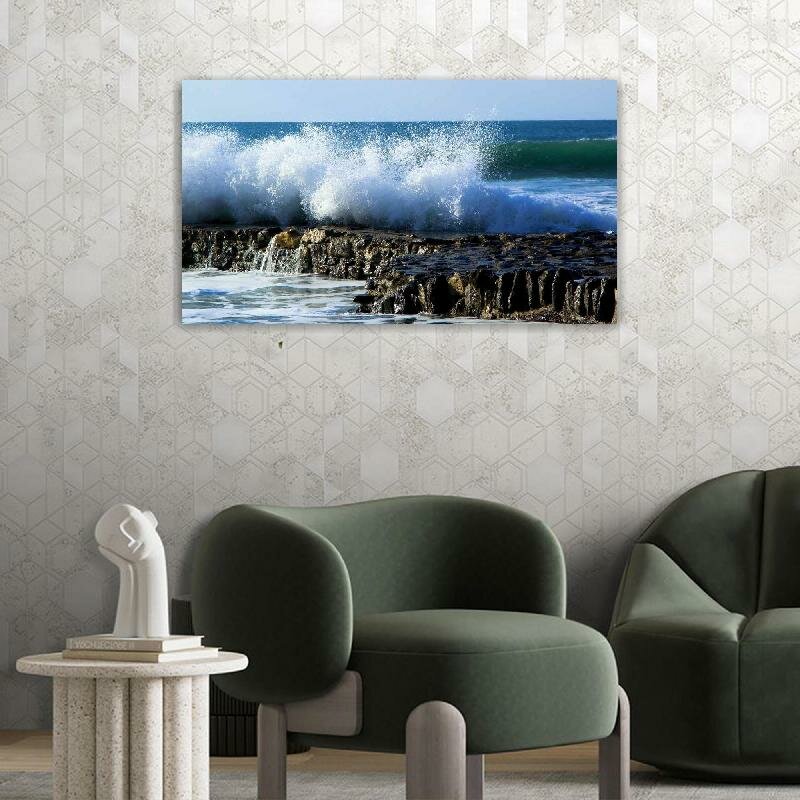 Картина на холсте 60x110 LinxOne "Море волна камни скалы брызги" интерьерная для дома / на стену / на кухню / с подрамником