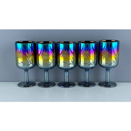 Винтажный набор рюмок Радужные Цветное стекло завод Светлана СССР 1980-е 2000₽