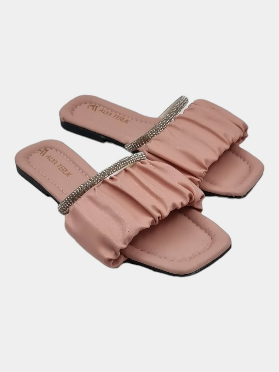 Шлёпанцы  Шлепки нарядные женские, на лето