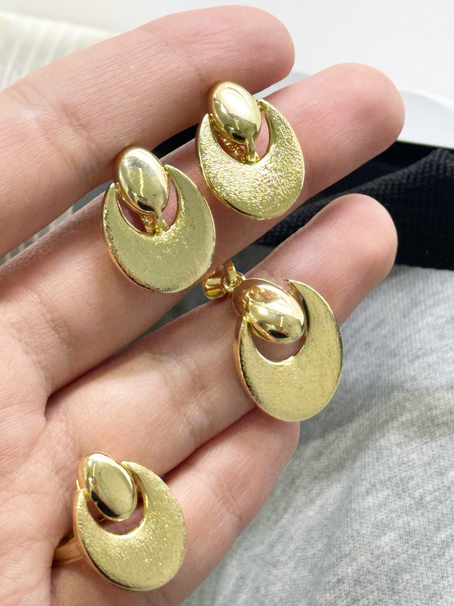 Комплект бижутерии RADI: кольцо, серьги