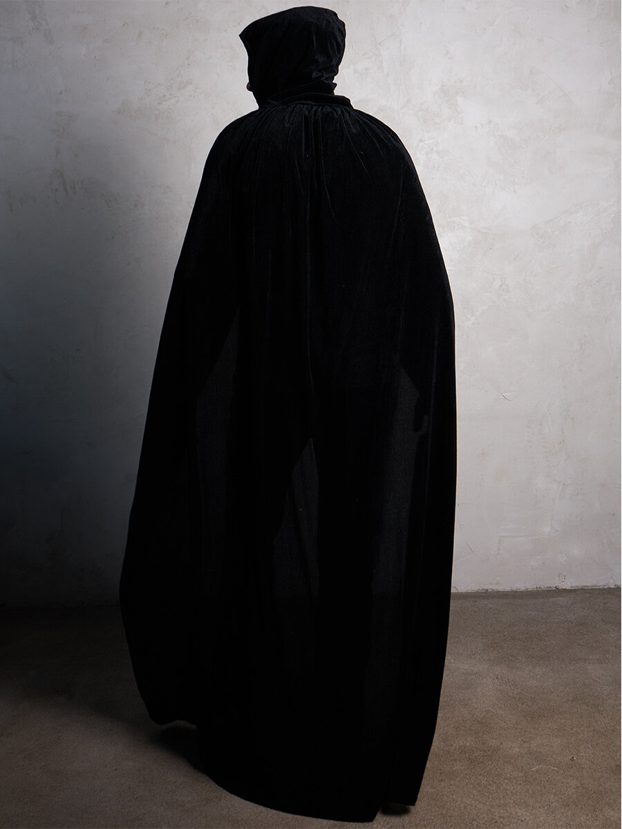 Карнавальный плащ черный накидка мантия костюм капюшон Halloween 150 см