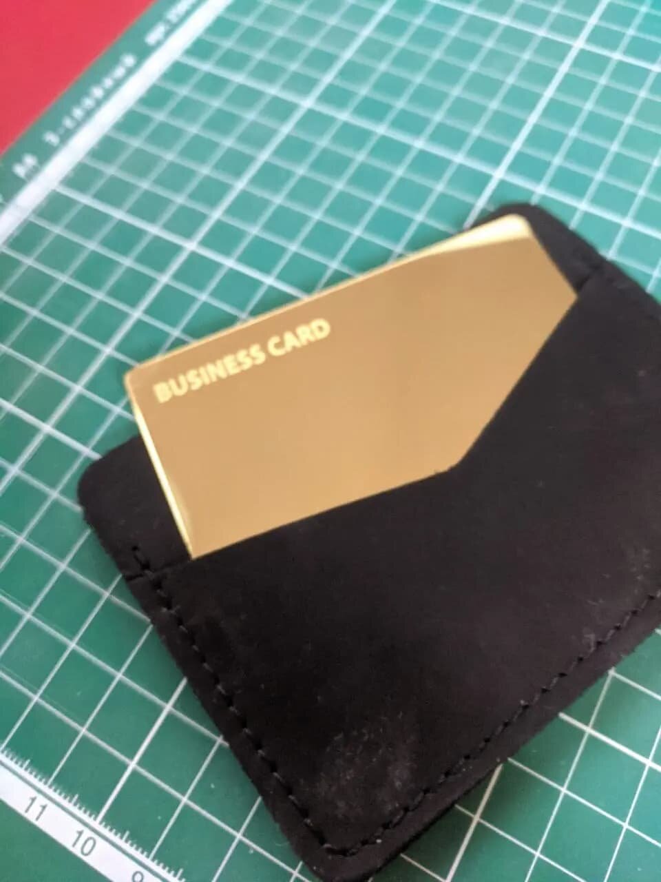 Умная электронная визитка на NFC-карте из металла (Gold 24K) с бесплатной виртуальной картой