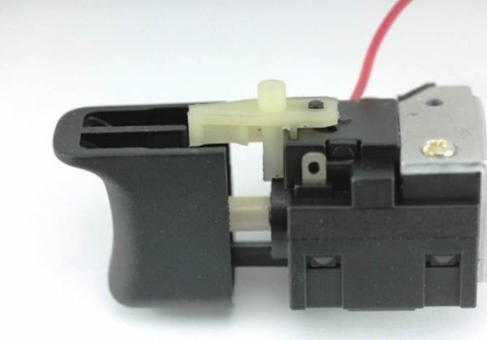 Выключатель для аккумуляторного шуруп. ДА-10/10 8ЭР(Li-On) 945-289
