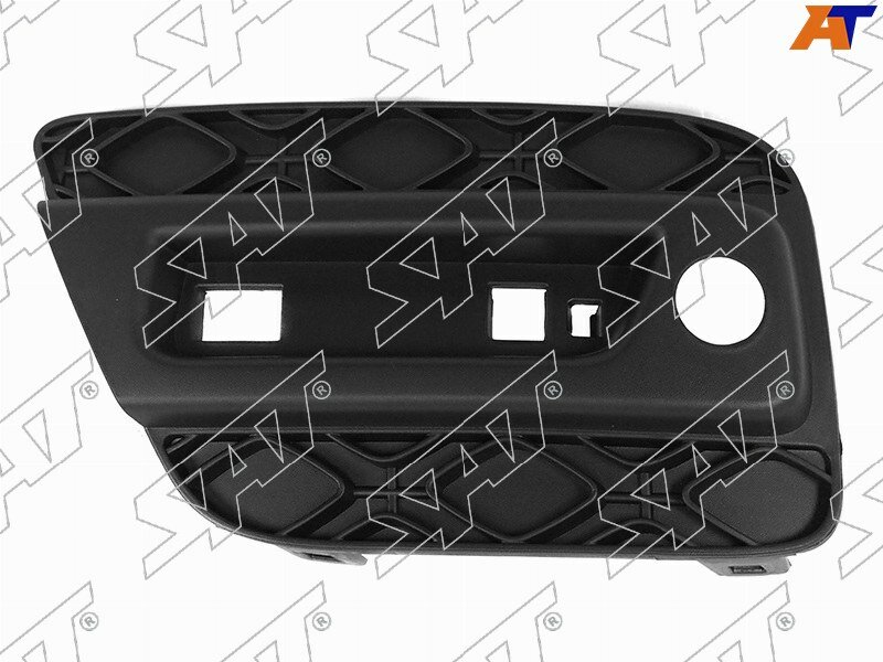 Заглушка бампера Renault Sandero Stepway 14-22 (Сзади / Справа)