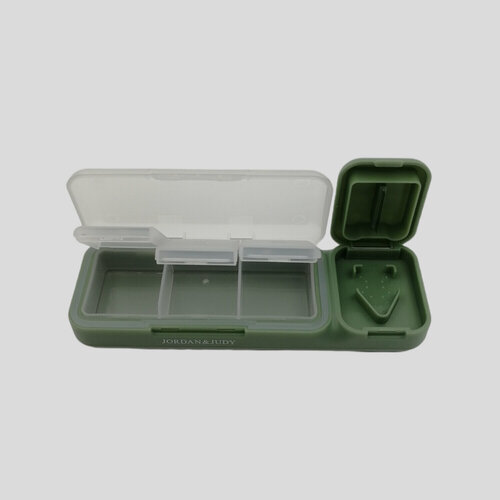Таблетница с разделителем таблеток или БАДов, зеленый
