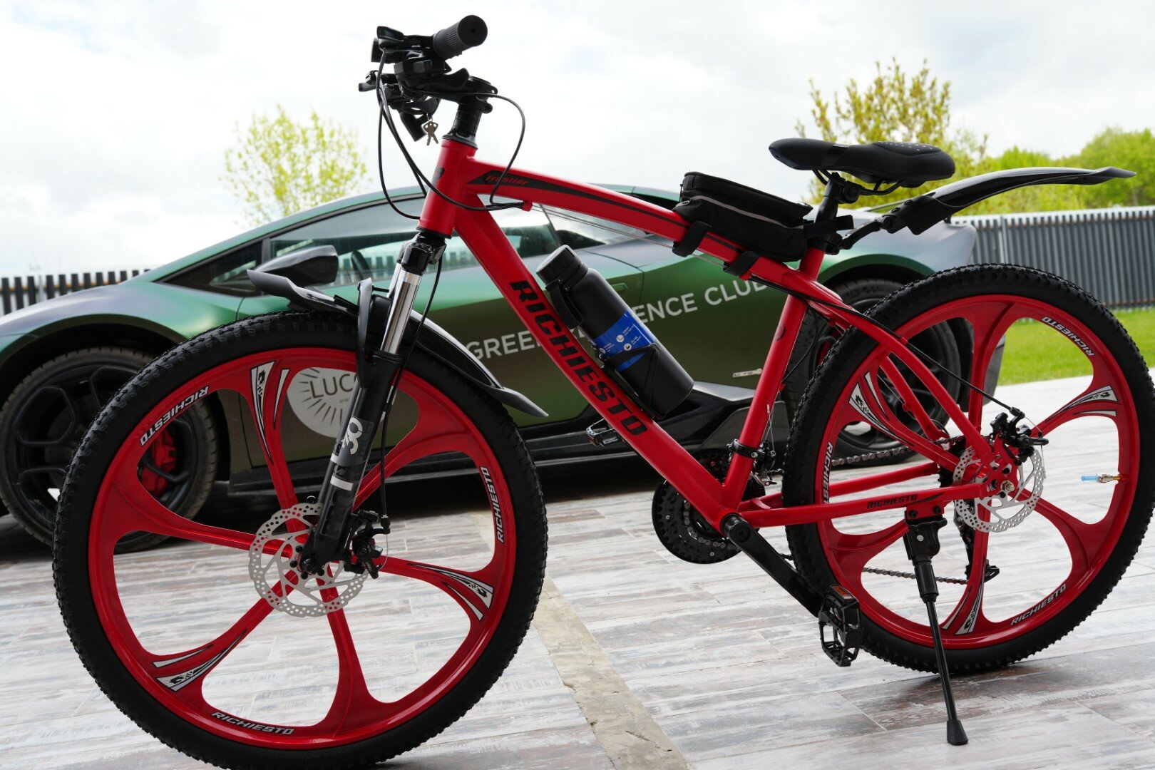 фото Велосипед Richiesto 26 колёса Рама 19" дюймов модель 2024 Взрослый Подростковый Спортивный На литых дисках, красный