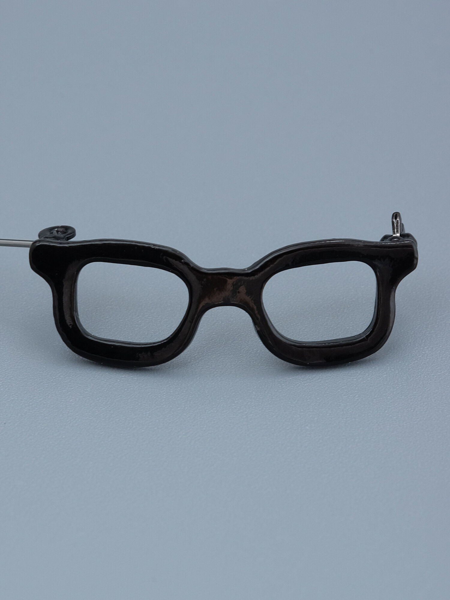 Брошь ЖемАрт, 1 шт., черный — фото 1