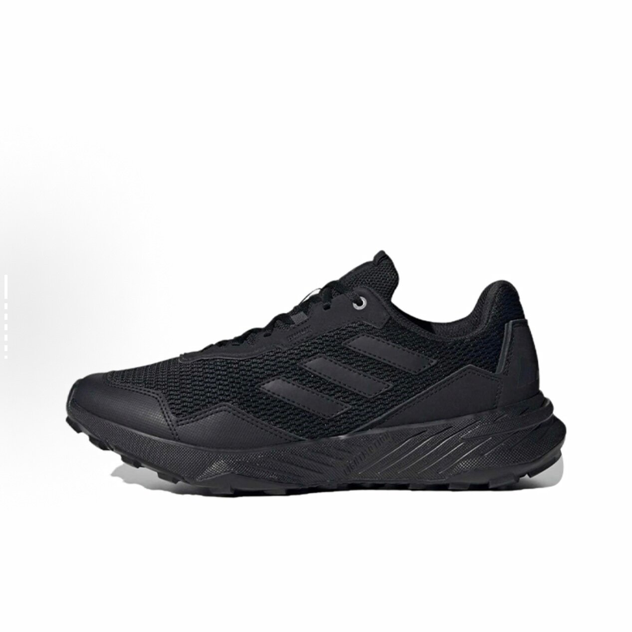 Кроссовки adidas Tracefinder