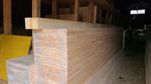 Изображение товара Мебельный щит 28x400x3000мм, сорт АВ, сращенный из сосны (цена за 1шт)