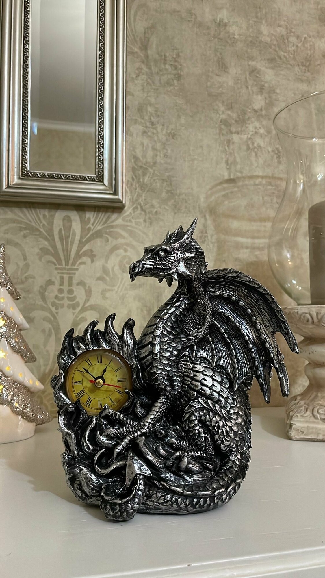 Дракон с часами/Статуэтка Дракона серебро/Символ 2024 года