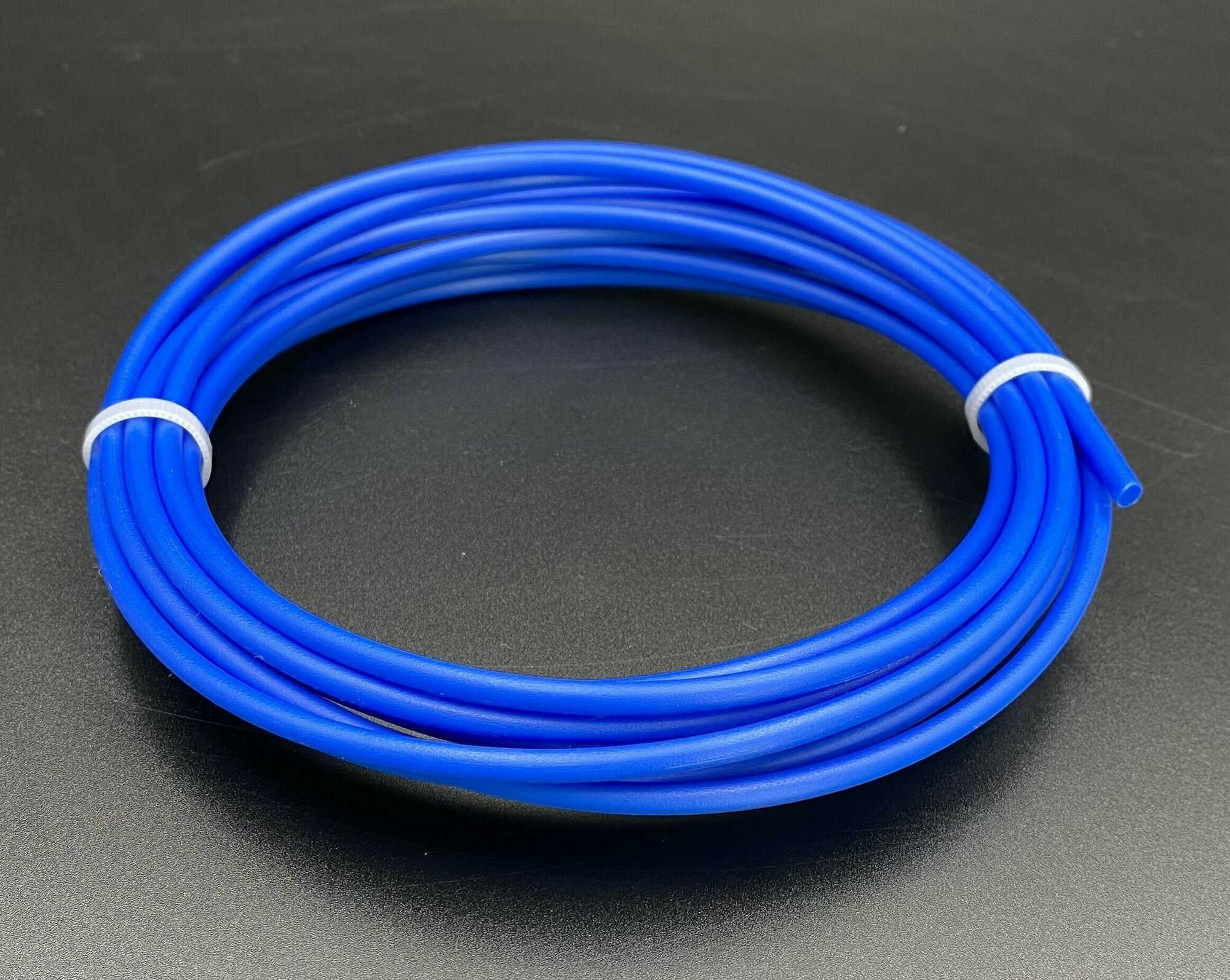 Пруток полипропиленовый ПП (РР) сварочный круглый 4 мм для сварки пластика синий 2 метра.